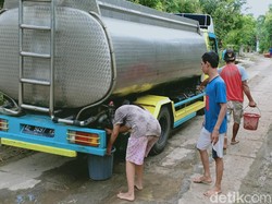 Sumur Masih Kecokelatan, Korban Banjir Ngawi Keluhkan Air Bersih