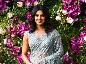 Deretan Gaya Mewah Artis India di Pernikahan Putra Orang Terkaya di Asia Deretan Gaya Mewah Artis India di Pernikahan Putra Orang Terkaya di Asia