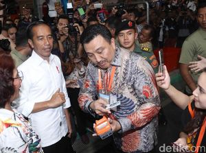 Belanja di PIM Muara Baru Bisa Non Tunai Belanja di PIM Muara Baru Bisa Non Tunai