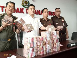Terdakwa Korupsi Proyek Bandara Atung Bungsu Kembalikan Uang Rp 2,3 M Terdakwa Korupsi Proyek Bandara Atung Bungsu Kembalikan Uang Rp 2,3 M