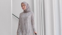 7 Inspirasi Baju Kondangan Simpel yang Elegan dan Stylish