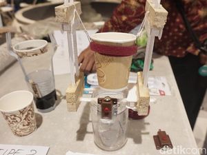 Kopi di Mobil Tumpah Melulu? Kreasi Siswa SMA di Jakbar Ini Boleh Dicoba