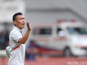 Pelatih Lao Toyota Bingung dengan Kekalahan Telak Dari PSM