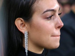 Tangis Bahagia Georgina Sambut Hat-trick Ronaldo