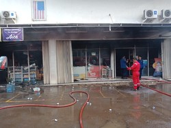 Diduga Korsleting Listrik, Minimarket di Tangsel Terbakar