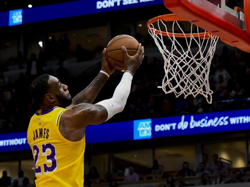 Hasil NBA: James 36 Poin, Lakers Jinakkan Bulls