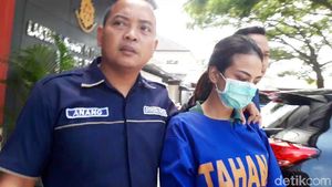 Penampilan Vanessa Angel Usai Sebulan Ditahan