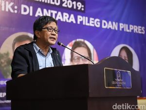 Rocky Gerung: Pengangguran Dibiayai Negara, Uangnya Nyuri dari Mana? Rocky Gerung: Pengangguran Dibiayai Negara, Uangnya Nyuri dari Mana?