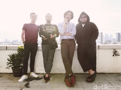 Mevrouw, Album Warna-Warni Khas Perempuan dari Sore