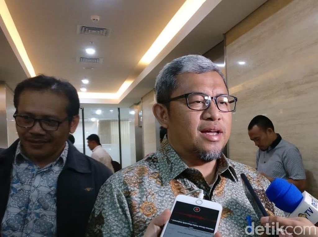 KPK Jadwal Ulang Pemeriksaan Aher KPK Jadwal Ulang Pemeriksaan Aher