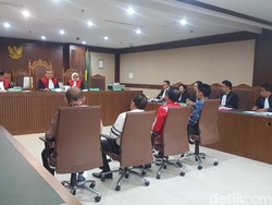 4 Anggota DPRD Kalteng Didakwa Terima Suap Rp 240 Juta dari Bos PT BAP
