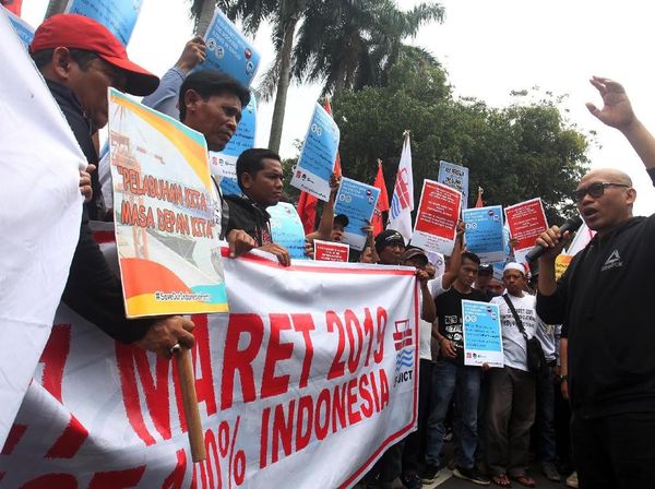 Pekerja Pelabuhan Kembali Gelar Aksi di BUMN