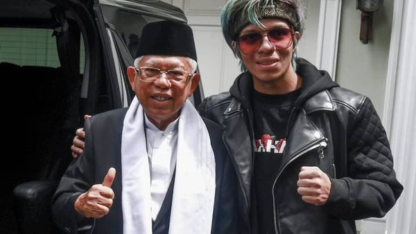 Ashiaaap! Pose Maruf Amin Bareng Atta Halilintar