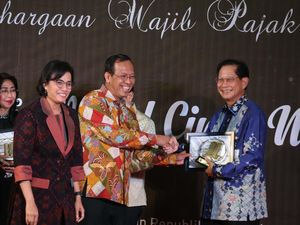 30 Wajib Pajak Besar Terima Penghargaan DJP