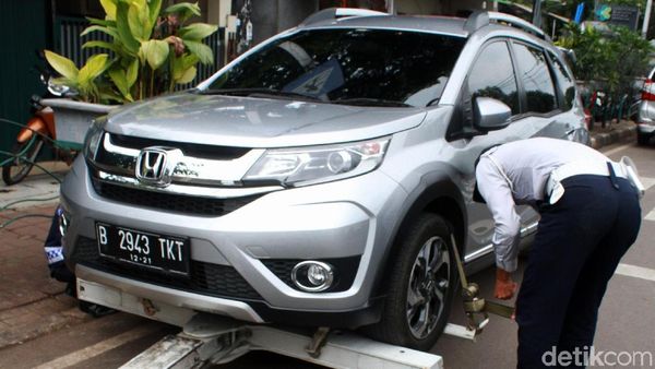 Masih Zaman Parkir Sembarangan di Ruang Publik?