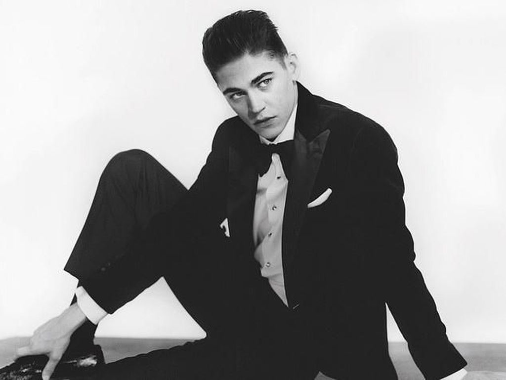 Voldemort Muda Mulai Debut Jadi Model Majalah Voldemort Muda Mulai Debut Jadi Model Majalah
