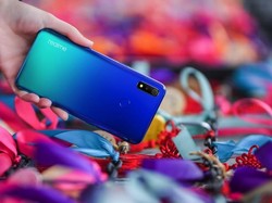 Canggihnya Smartphone Berdesain Unibodi Gradasi di Bawah Rp 2 Juta