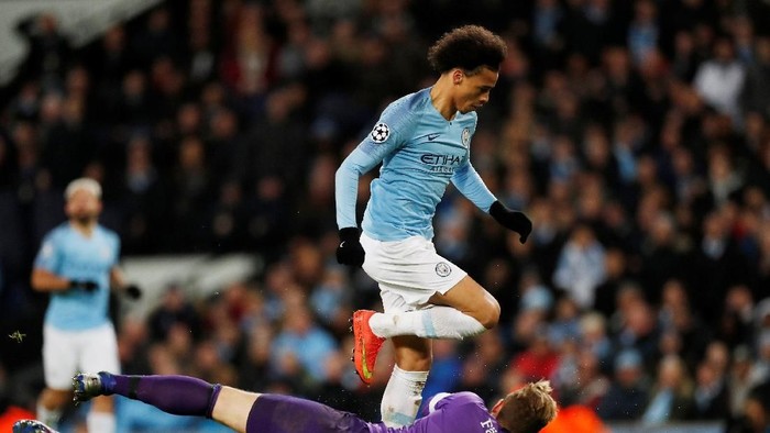Soccer Football - Round of 16 Second Leg - Manchester City v Schalke 04 - Etihad Stadium, Manchester, Britain - March 12, 2019  Manchester Citys Leroy Sane scores a goal that is later disallowed             Action Images via Reuters/Lee Smith