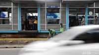 Suasana di Halte TransJ BKN Usai Terjadi Aksi Tusuk Paha