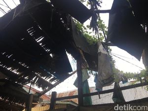 Kisah Ibu dan Anak Lansia di Polewali Bertahan Hidup di Rumah Reot Kisah Ibu dan Anak Lansia di Polewali Bertahan Hidup di Rumah Reot
