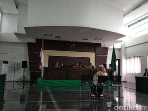 Sidang Putusan Sela Eksepsi Bahar bin Smith Digelar Pekan Depan Sidang Putusan Sela Eksepsi Bahar bin Smith Digelar Pekan Depan