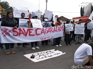 Aktivis Garut Tolak Perubahan Status Kamojang dan Papandayan Aktivis Garut Tolak Perubahan Status Kamojang dan Papandayan