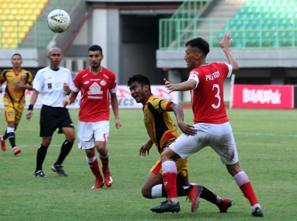 Kalah Dari Semen Padang, Mitra Kukar Bermasalah di Semua Lini Kalah Dari Semen Padang, Mitra Kukar Bermasalah di Semua Lini