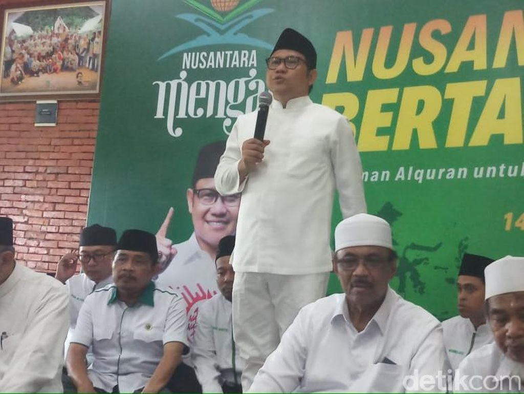 Luncurkan Nusantara Bertauhid, Cak Imin Cerita Kerasnya Politik di Grup WA Luncurkan Nusantara Bertauhid, Cak Imin Cerita Kerasnya Politik di Grup WA