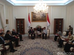 Temui Menlu Oman, JK Apresiasi Bantuan Pembebasan WNI di Yaman