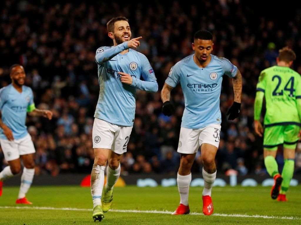 5 Berita Terpopuler: Arsenal ke Tiga Besar dan Empat Tim Berpeluang Raih Treble 5 Berita Terpopuler: Arsenal ke Tiga Besar dan Empat Tim Berpeluang Raih Treble