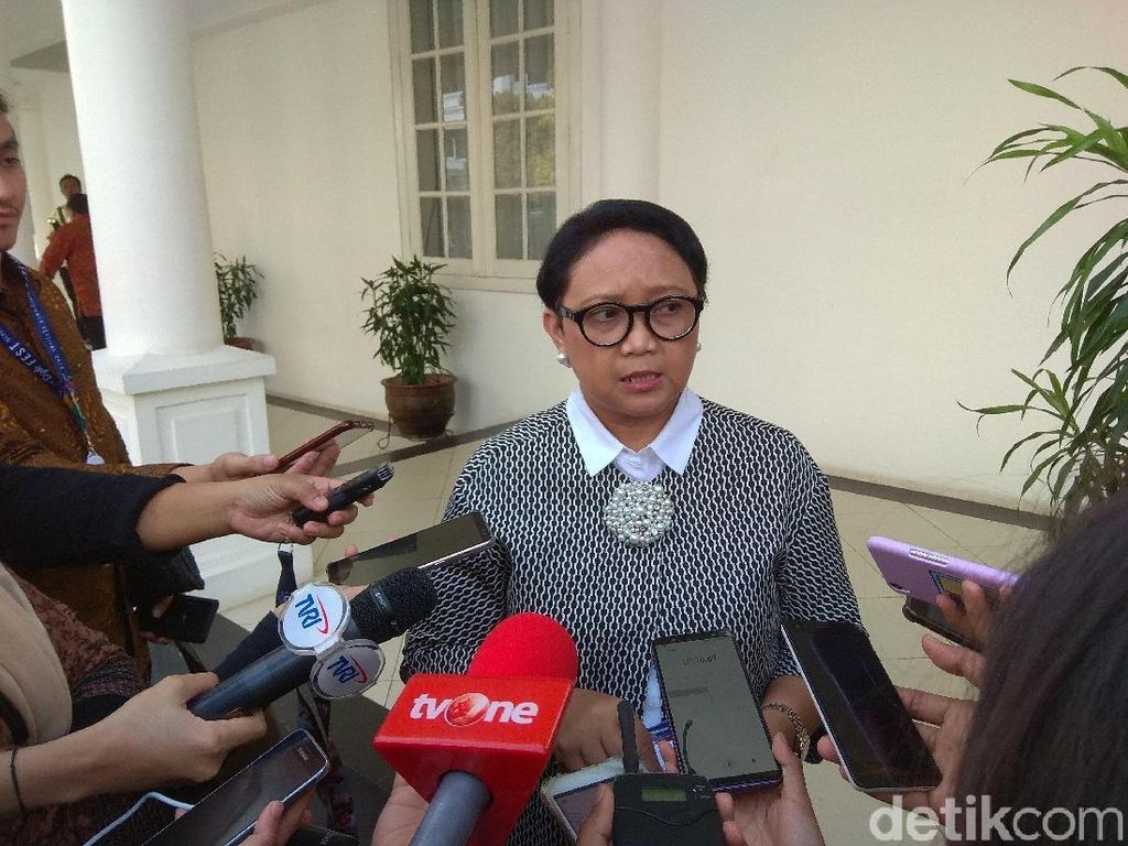 Menlu Retno Marsudi Cicipi Kuliner Bantul Hingga Bogor Menlu Retno Marsudi Cicipi Kuliner Bantul Hingga Bogor