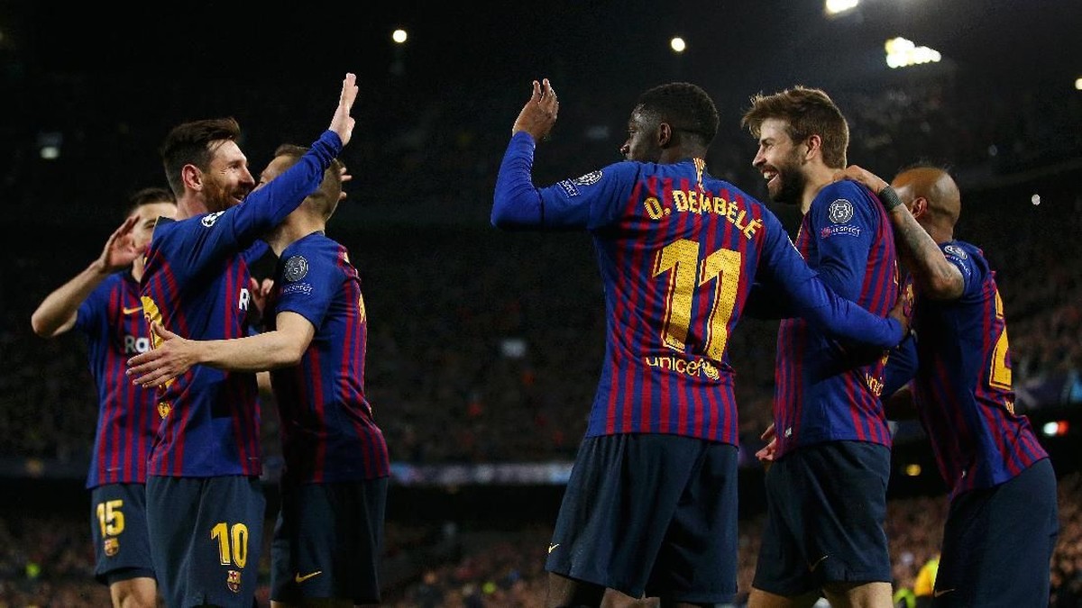 Pemain Barcelona merayakan kemenangan atas Lyon di leg kedua babak 16 besar Liga Champions. (Foto: Maja Hitij/Getty Images)