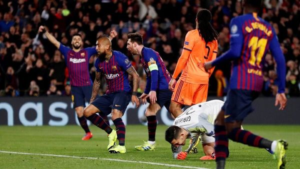 Barca Pesta Gol di Camp Nou