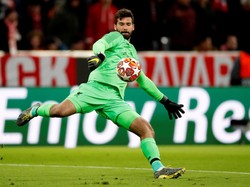 Alisson Pesimistis Bisa Menangkan Ballon dOr