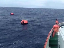 Kapal Tenggelam di Ambon, 5 WNA dan Seluruh Penumpang Selamat