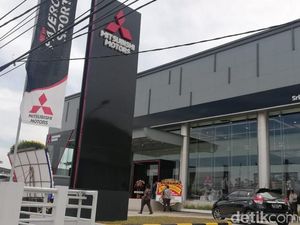 Ramai Jual-Beli Mobil Online, Keberadaan Diler Tetap Dibutuhkan Ramai Jual-Beli Mobil Online, Keberadaan Diler Tetap Dibutuhkan