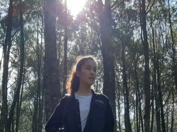 Foto: Si Cantik Chrissie Vanessa Jelajah Bandung yang Menantang!