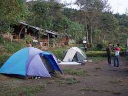 Kemping Asyik di Basecamp Gunung Ungaran, Sudah Pernah Belum?