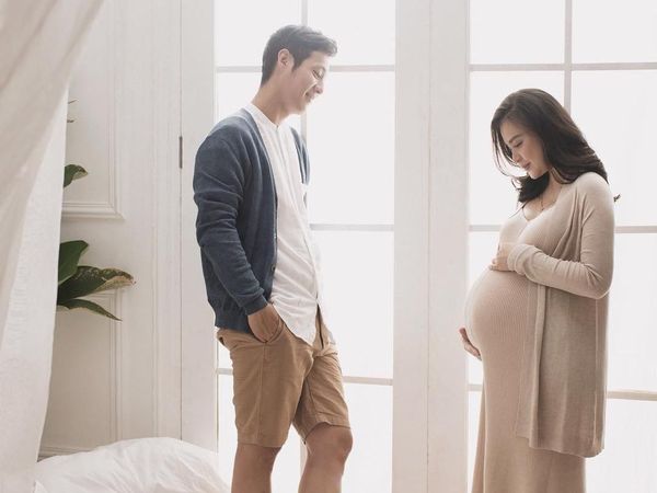 9 Potret Cantiknya Putri Titian yang Sedang Hamil Besar