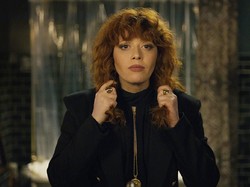 Russian Doll: Mencari Arti Hidup Melalui Kematian