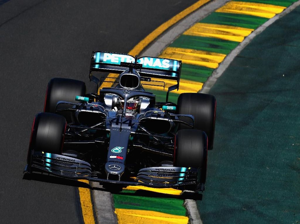 Video Saat Hamilton Raih Pole Position GP Australia Video Saat Hamilton Raih Pole Position GP Australia
