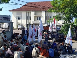 Buruh Pabrik di Kota Madiun Tetap Mogok Kerja, Perusahaan Beri Sanksi