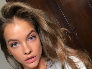 Pesona Barbara Palvin, Model yang Resmi Jadi Victorias Secret Angel Baru