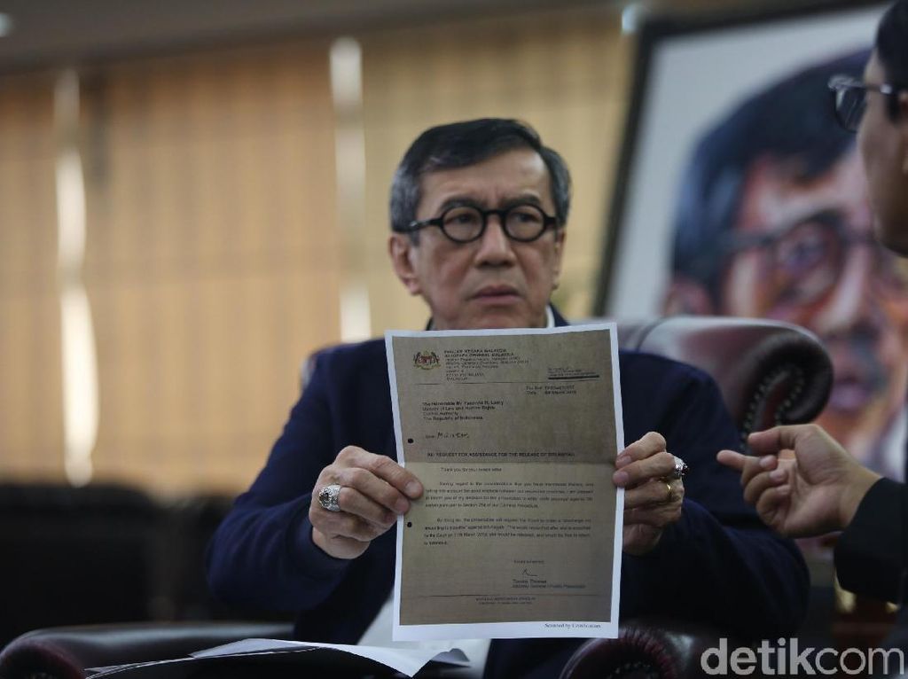 Tonton Sekarang! Menteri Yasonna Bicara Lobi-lobi Bebaskan Siti Tonton Sekarang! Menteri Yasonna Bicara Lobi-lobi Bebaskan Siti