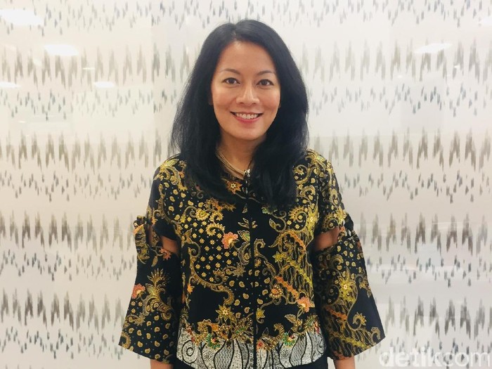 Penulis Dee Lestari di London Book Fair 2019