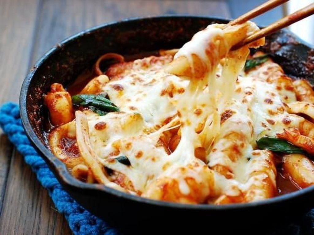 Kental dan Creamy Saus Keju Paling Cocok Dipadu dengan Makanan Ini Kental dan Creamy Saus Keju Paling Cocok Dipadu dengan Makanan Ini