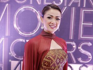 Cara Nirina Zubir Disiplinkan Anak Sikat Gigi Sejak Dini Cara Nirina Zubir Disiplinkan Anak Sikat Gigi Sejak Dini