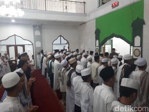 Niat Sholat Ghaib dan Tata Caranya Sesuai Sunnah