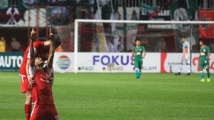 Persija Jakarta kalahkan PSS Sleman 2-0 (ANTARA FOTO/Andreas Fitri Atmoko) Persija Jakarta kalahkan PSS Sleman 2-0 (ANTARA FOTO/Andreas Fitri Atmoko)