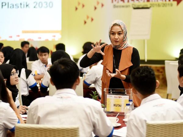 Mencetak Pemimpin Masa Depan yang Visioner